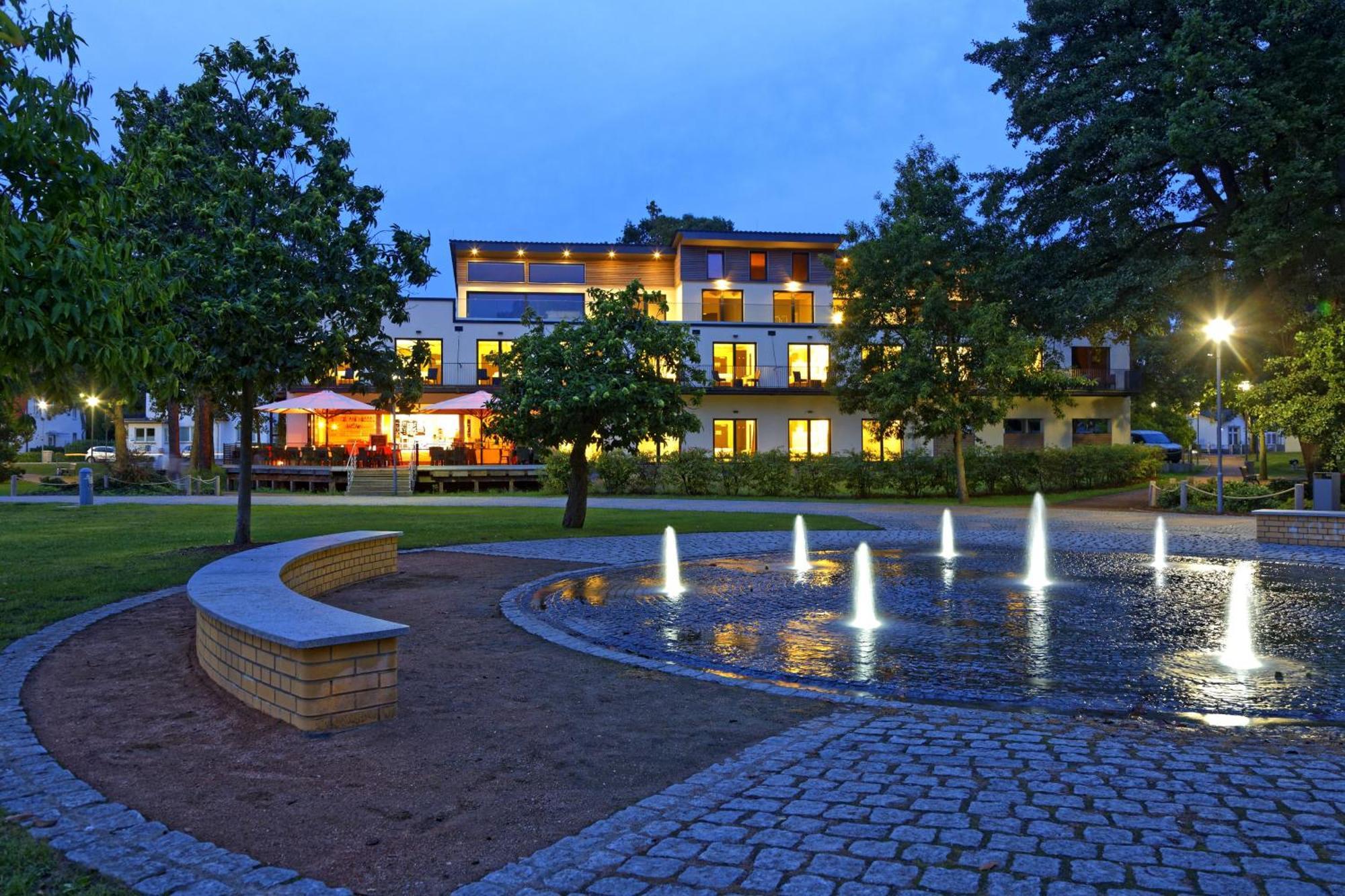 Hotel Am Kurpark Zinnowitz Extérieur photo